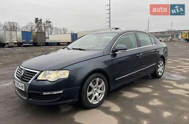 Седан Volkswagen Passat 2005 в Полтаві