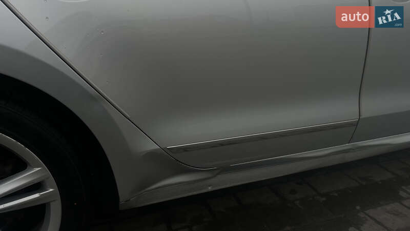 Седан Volkswagen Passat 2014 в Ивано-Франковске