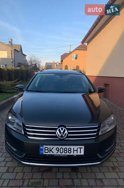 Универсал Volkswagen Passat 2013 в Костополе