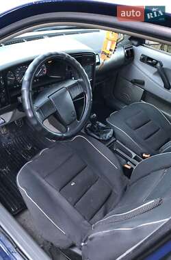Седан Volkswagen Passat 1991 в 