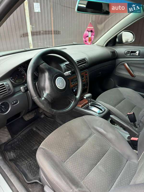 Седан Volkswagen Passat 2005 в Петропавловке