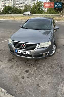 Седан Volkswagen Passat 2008 в Харкові