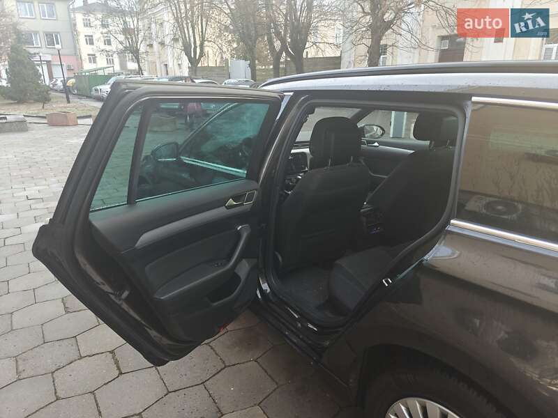 Универсал Volkswagen Passat 2020 в Луцке