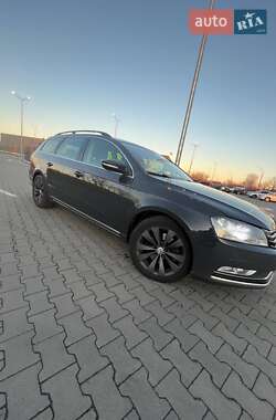 Универсал Volkswagen Passat 2014 в Киеве