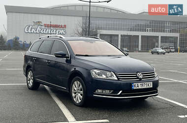 Універсал Volkswagen Passat 2012 в Броварах