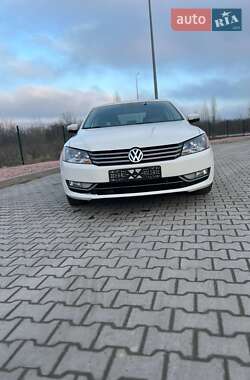 Volkswagen Passat 2014