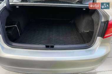 Седан Volkswagen Passat 2012 в 