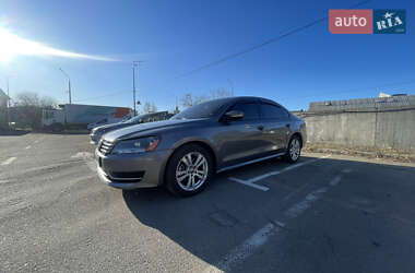 Седан Volkswagen Passat 2013 в 