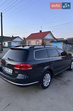 Універсал Volkswagen Passat 2011 в Костопілі