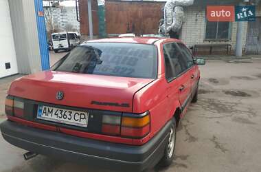 Седан Volkswagen Passat 1991 в Житомире