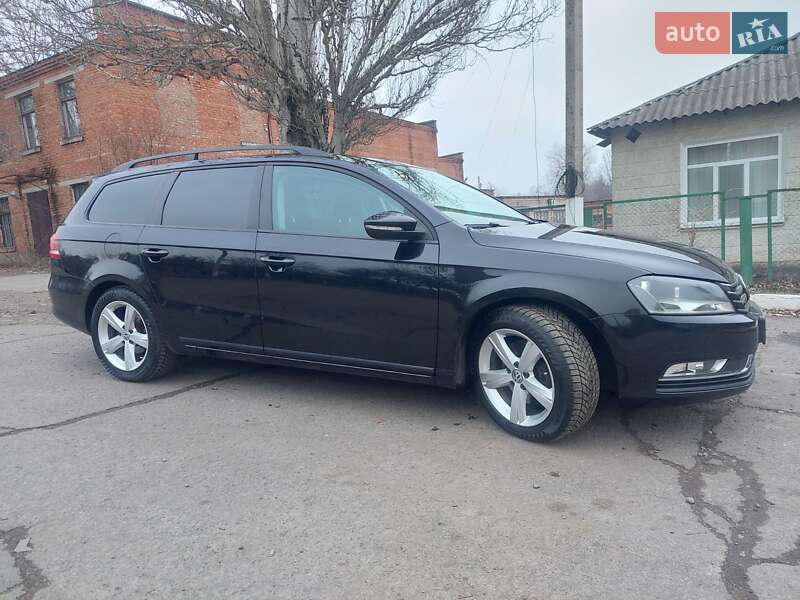 Універсал Volkswagen Passat 2010 в Львові