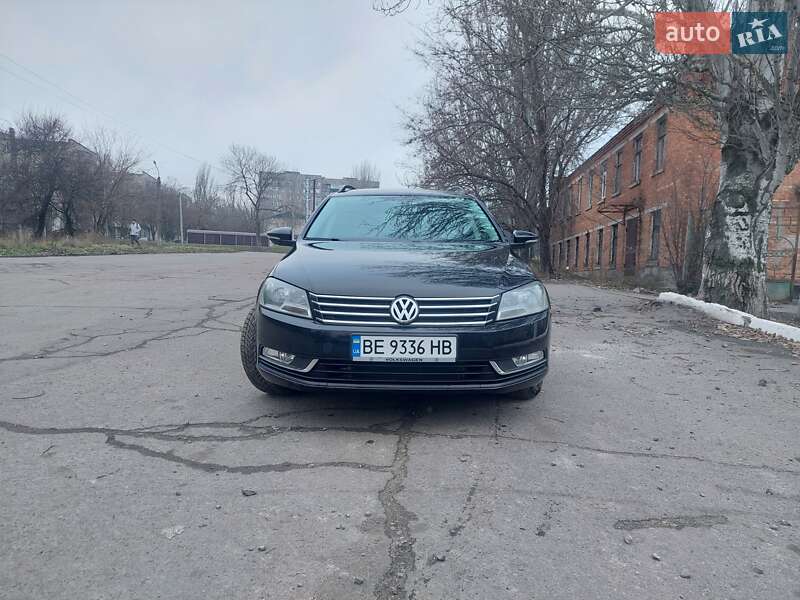 Універсал Volkswagen Passat 2010 в Львові