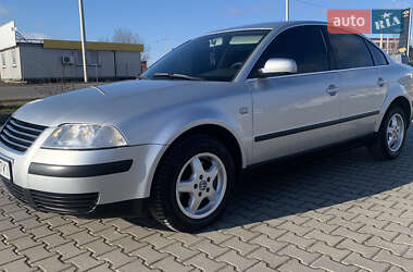 Седан Volkswagen Passat 2001 в Вінниці