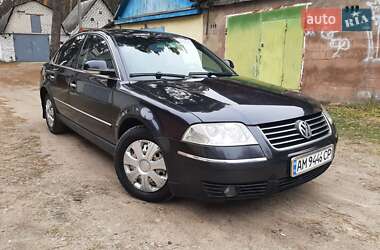 Седан Volkswagen Passat 2004 в Житомирі