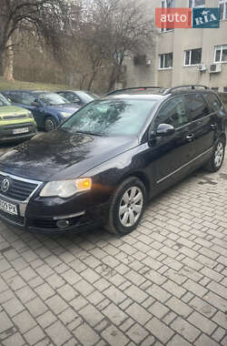 Універсал Volkswagen Passat 2008 в Львові