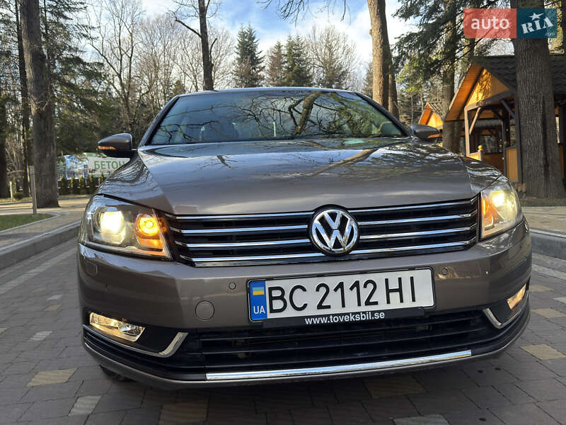 Седан Volkswagen Passat 2011 в Дрогобыче