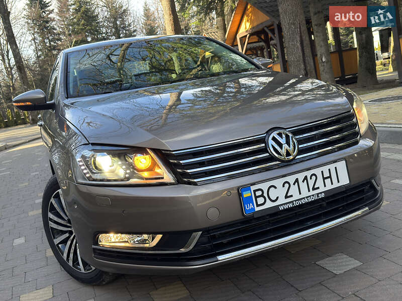 Седан Volkswagen Passat 2011 в Дрогобыче