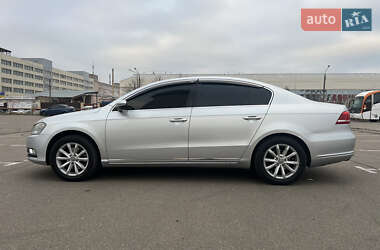 Седан Volkswagen Passat 2013 в 