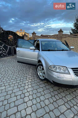 Седан Volkswagen Passat 2001 в Дрогобичі