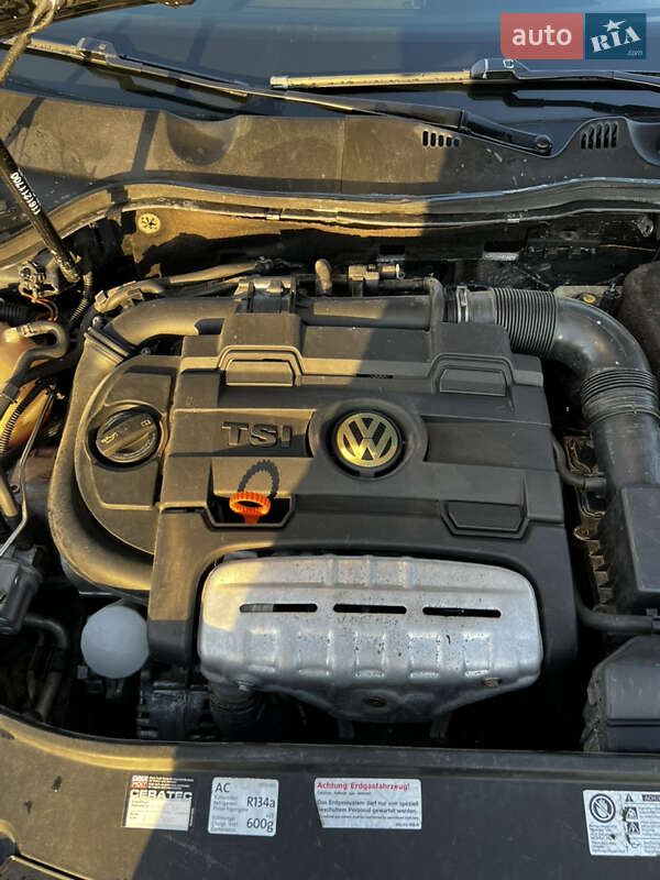 Универсал Volkswagen Passat 2010 в Тернополе
