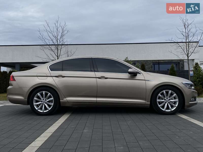 Седан Volkswagen Passat 2016 в Мукачево
