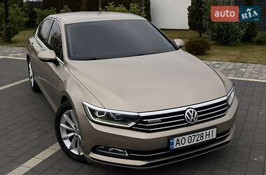 Седан Volkswagen Passat 2016 в Мукачево