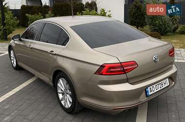 Седан Volkswagen Passat 2016 в Мукачево