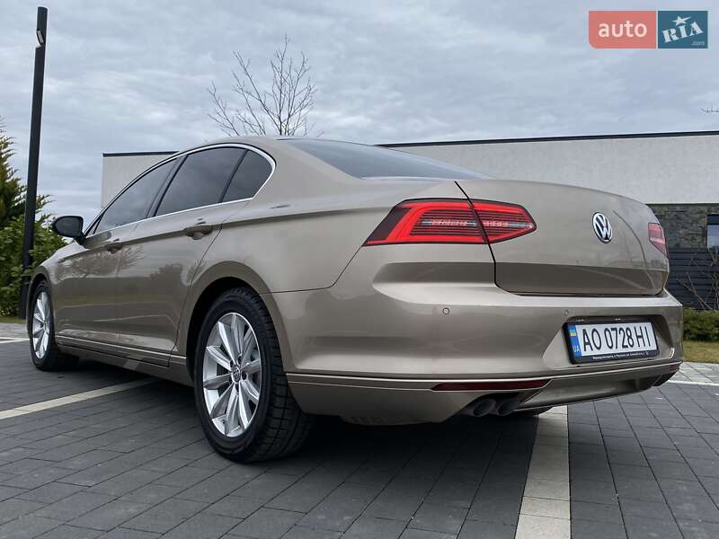 Седан Volkswagen Passat 2016 в Мукачево