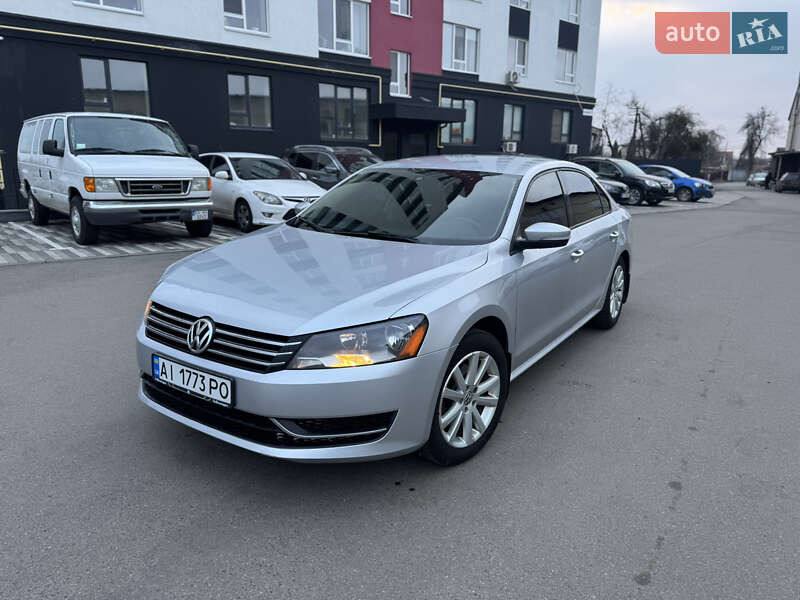 Седан Volkswagen Passat 2012 в Києві