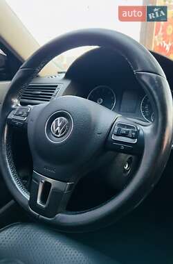 Седан Volkswagen Passat 2013 в Черкасах