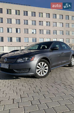 Седан Volkswagen Passat 2011 в Львові