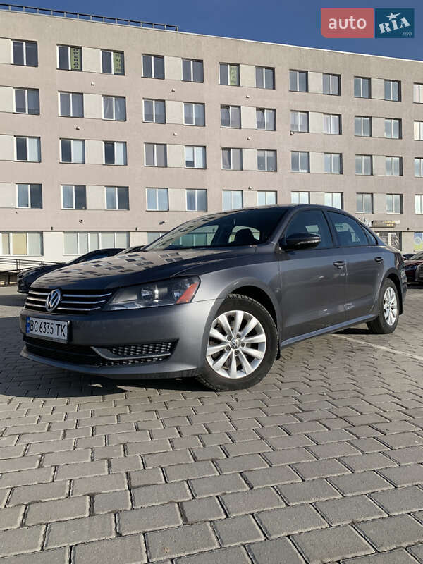 Volkswagen Passat 2011