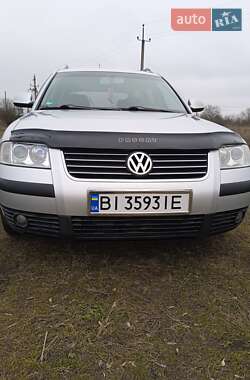 Универсал Volkswagen Passat 2001 в Хороле