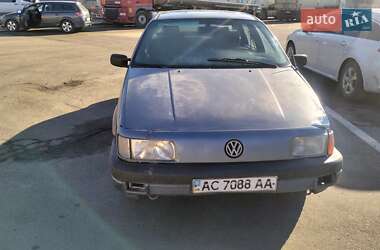 Седан Volkswagen Passat 1989 в Луцьку