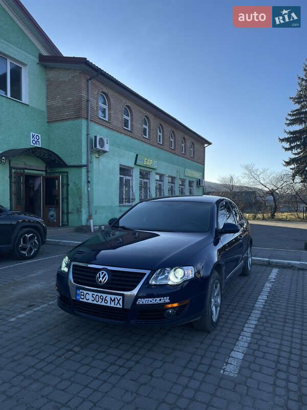 Седан Volkswagen Passat 2007 в Золочеві