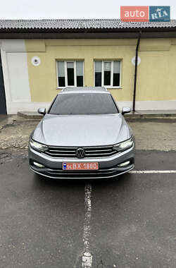 Универсал Volkswagen Passat 2020 в Самборе