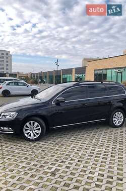 Універсал Volkswagen Passat 2013 в Хмельницькому