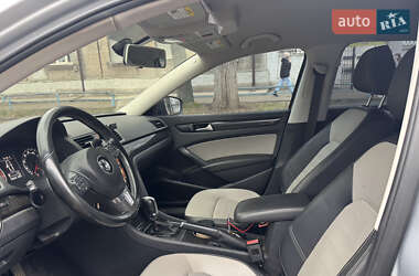 Седан Volkswagen Passat 2015 в 
