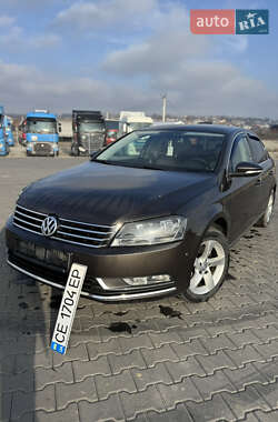 Седан Volkswagen Passat 2012 в Чернівцях