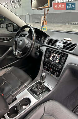 Седан Volkswagen Passat 2013 в 