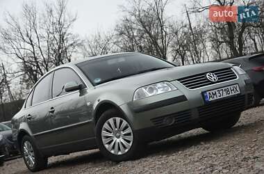 Седан Volkswagen Passat 2002 в Бердичеве