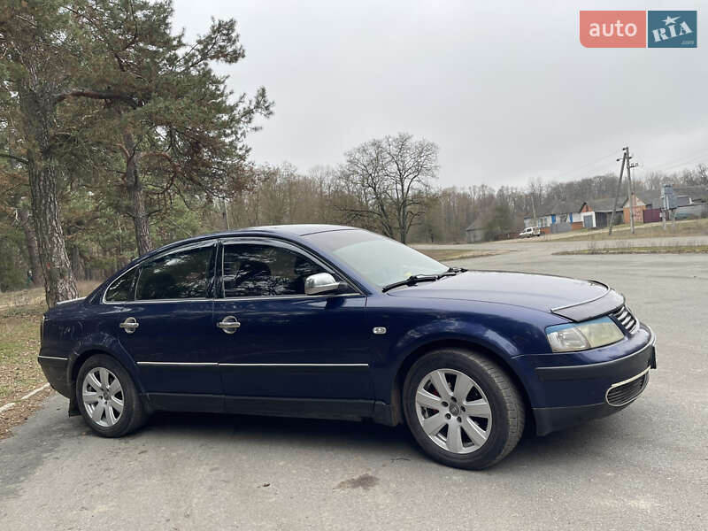 Седан Volkswagen Passat 1999 в 