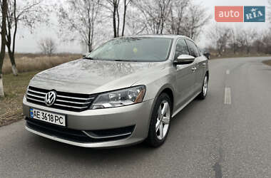 Седан Volkswagen Passat 2012 в Дніпрі