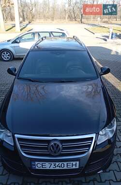 Універсал Volkswagen Passat 2010 в Новоселиці