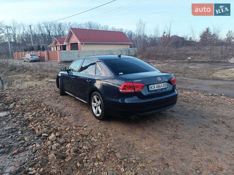 Седан Volkswagen Passat 2012 в Киеве