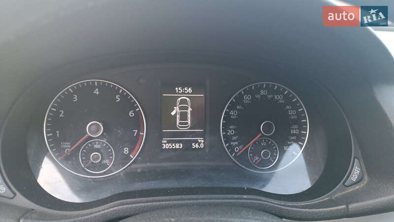 Седан Volkswagen Passat 2012 в Киеве