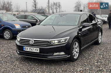 Седан Volkswagen Passat 2015 в Виннице