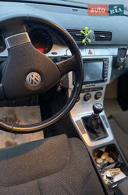 Седан Volkswagen Passat 2007 в 