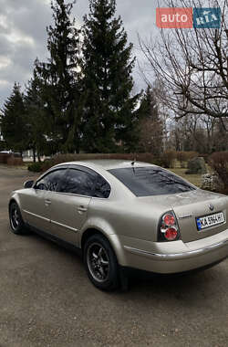 Седан Volkswagen Passat 2005 в Обухові