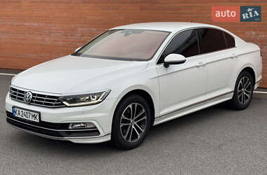 Седан Volkswagen Passat 2018 в Києві